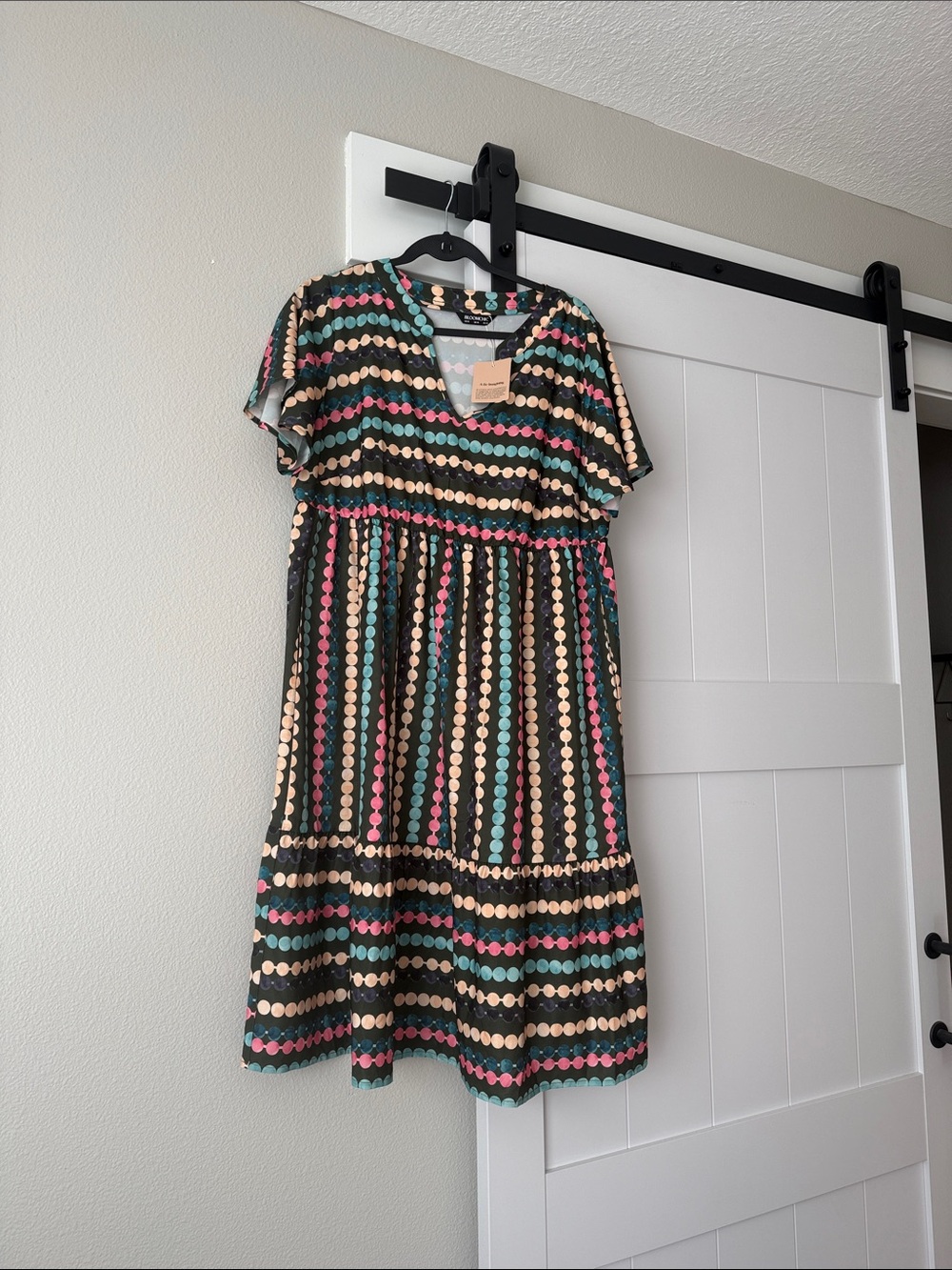BloomChic Black Multicolor Dot-Stripe V-Neck Casual Dress